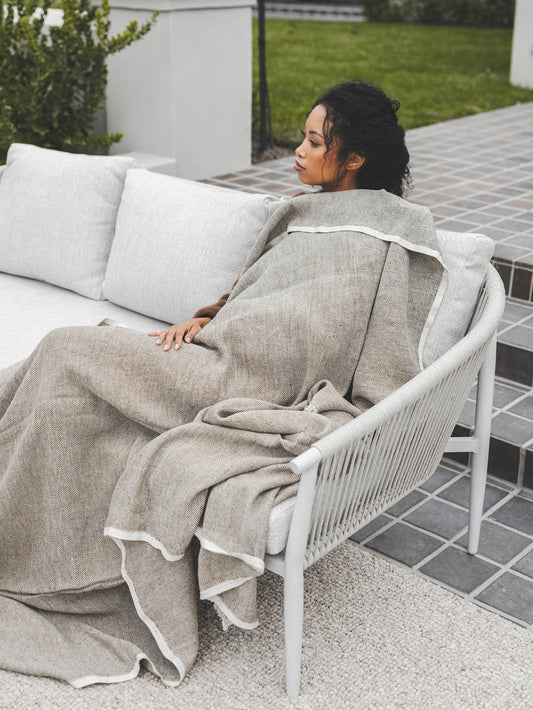 Elle Throw - view 2