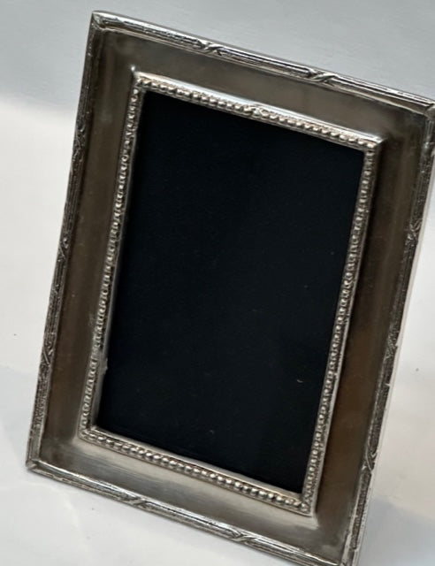 PHOTO FRAME BEADED NEW (ST-111)
