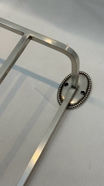 TOILET ROLL & MAGAZINE HOLDER OVAL BEADED (5660/AS)