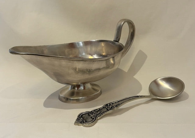 SAUCE BOAT WITH SPOON ANTIQUE (729210)