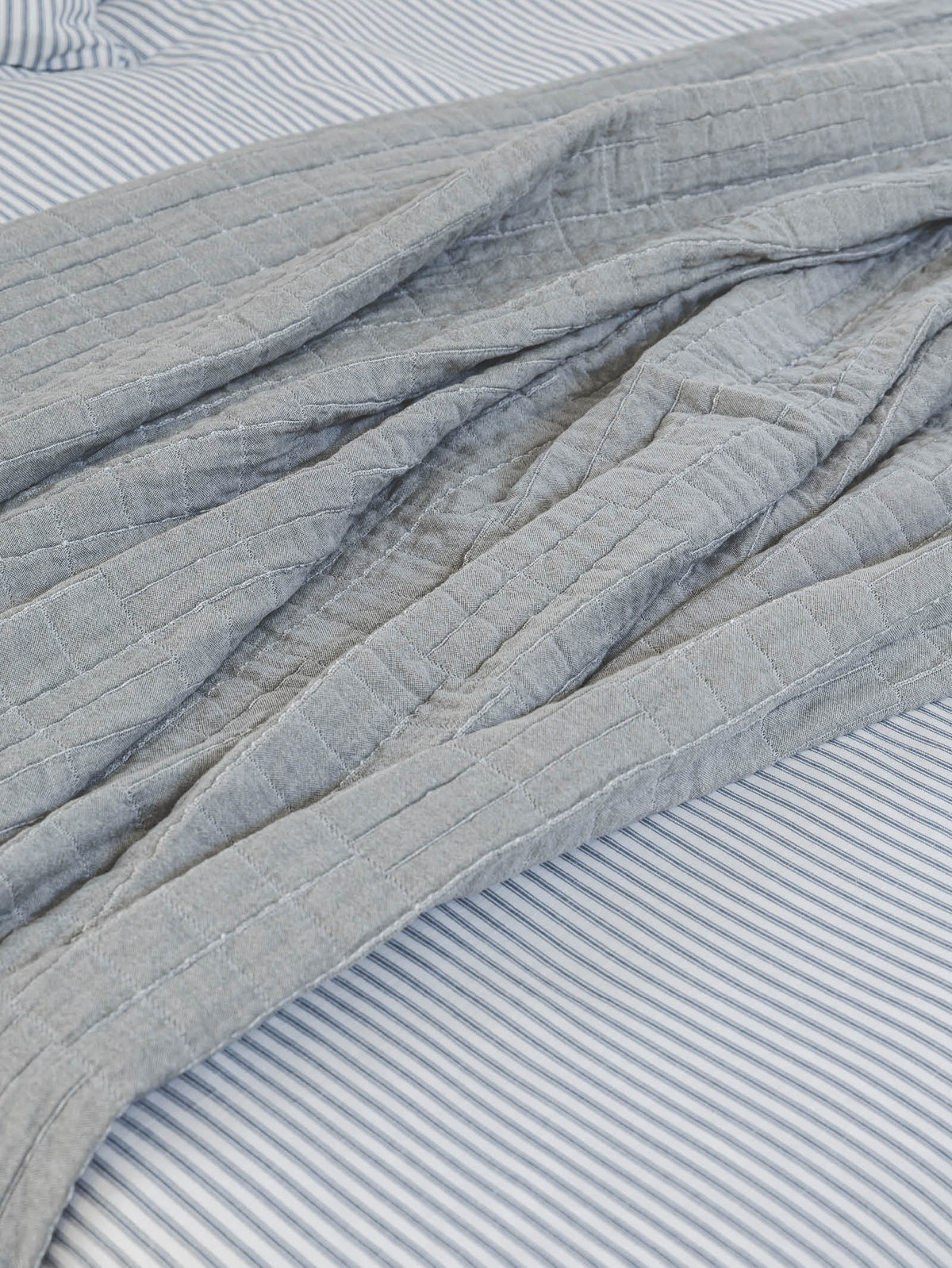 Livia Quilt - view 24