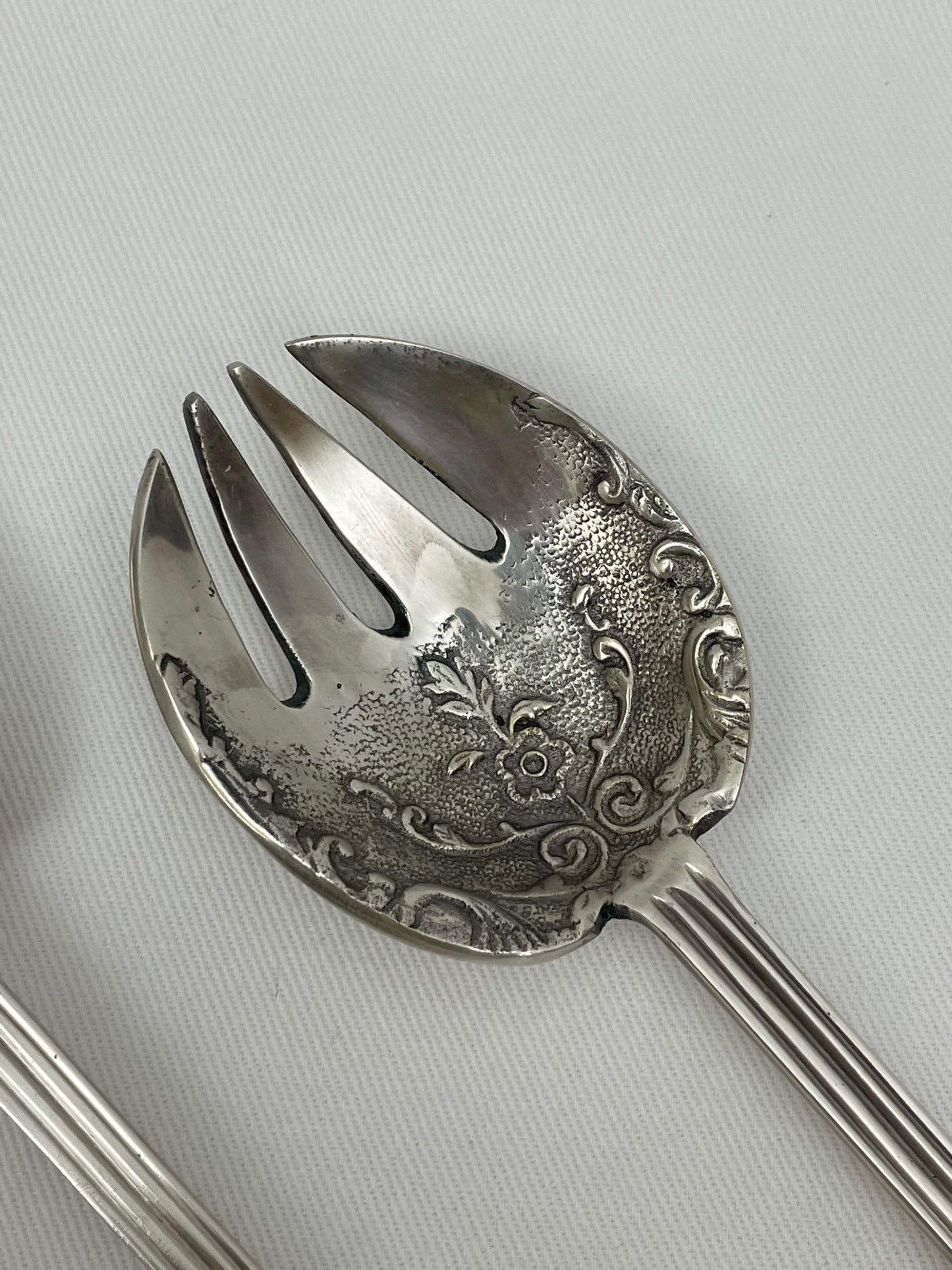 SALAD SERVERS ANTIQUE (ST-67/SS)