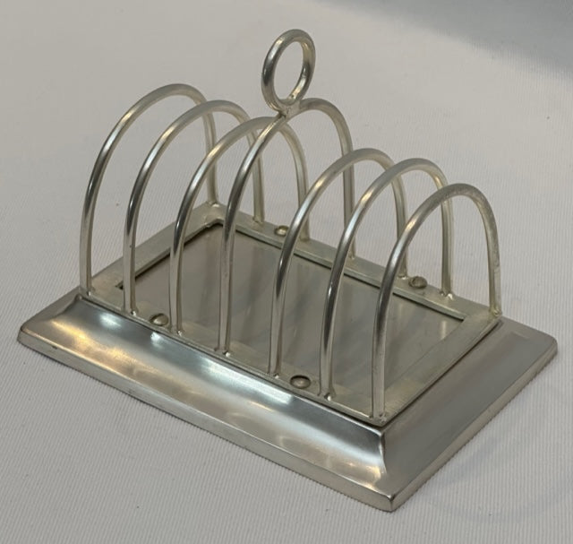 TOAST RACK QUEENS (7024ZG)