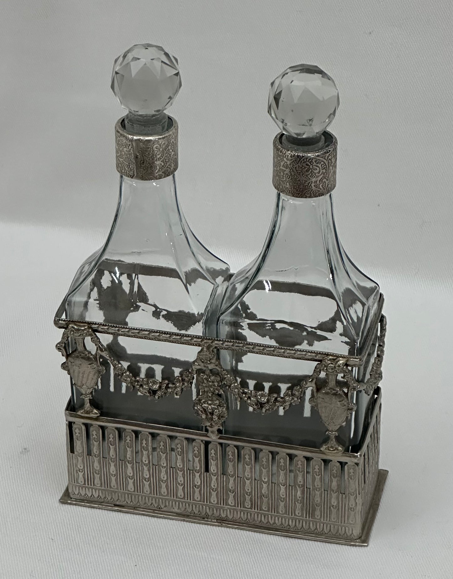 BOTTLE SET IN STAND ITALIAN (N156)