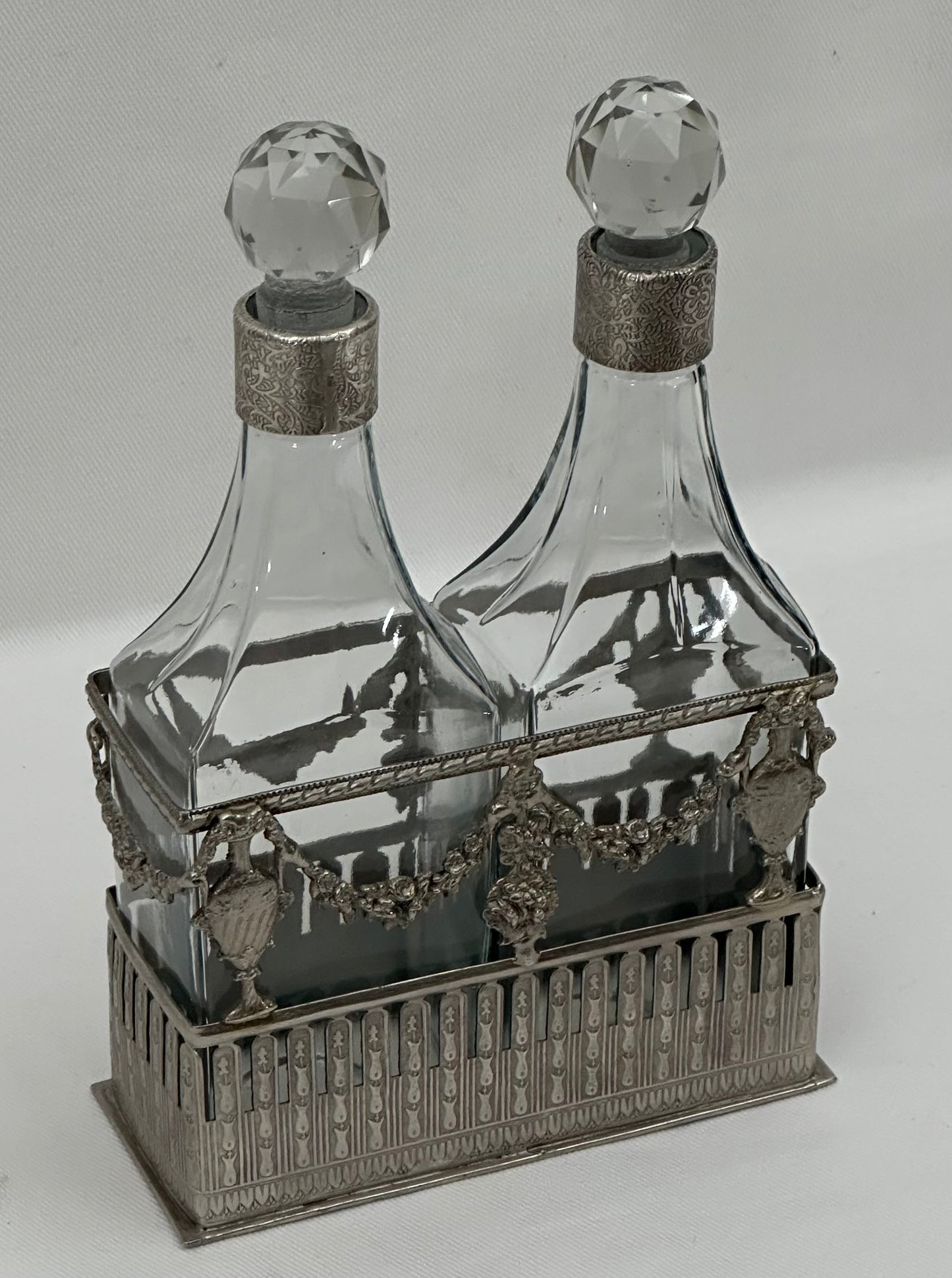 BOTTLE SET IN STAND ITALIAN (N156)