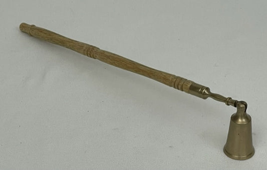 CANDLE SNUFFER ANTIQUE BR W/WOOD HANDLE (ST-150/AB)