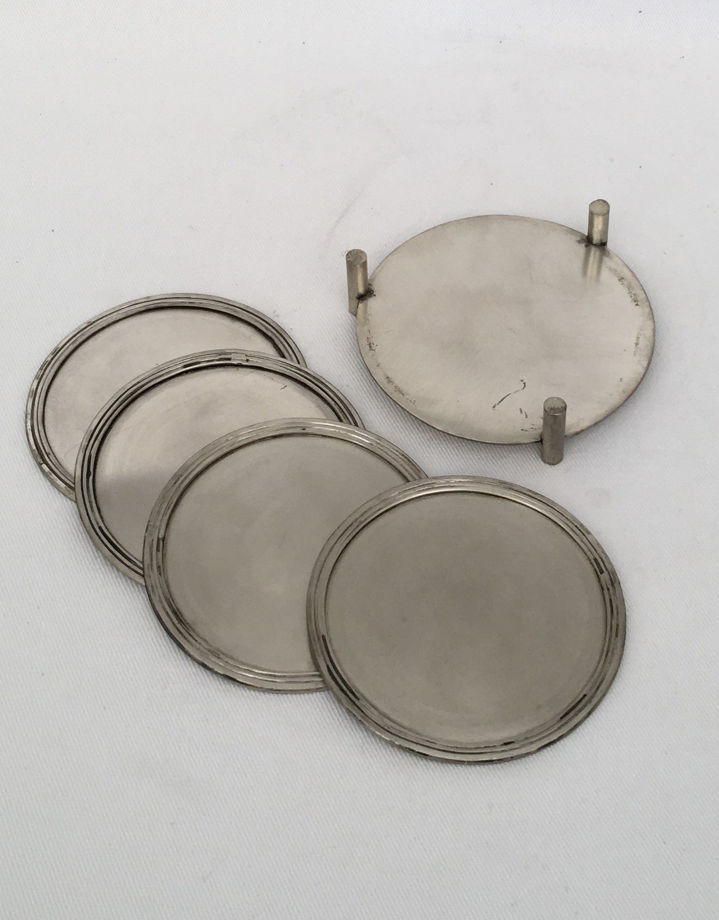 COASTER SET ROUND CLASSIC (RND)