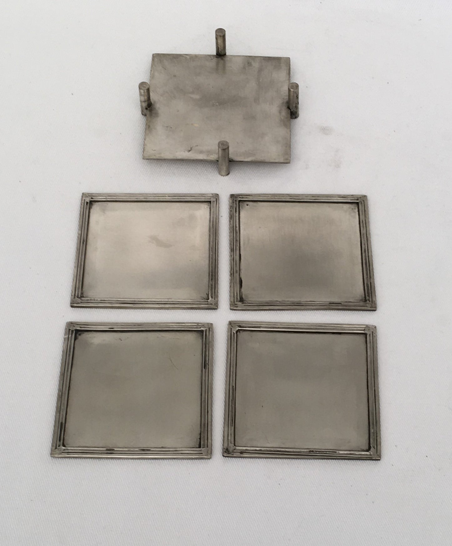 COASTER SET SQUARE CLASSIC (SQ)