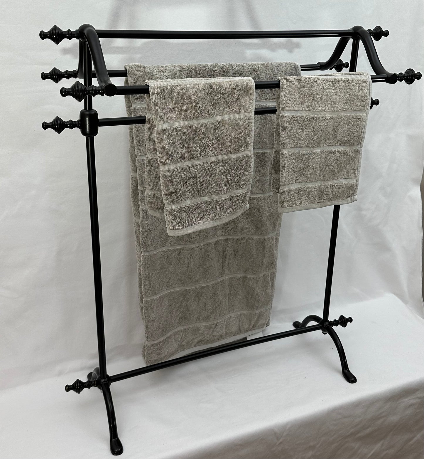 FREE STANDING TOWEL RAIL FRENCH NEW MATT BLACK (SAB3)