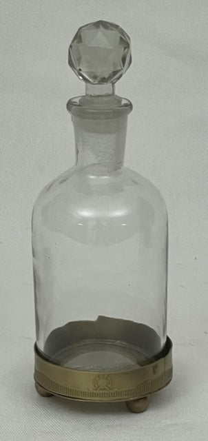 GLASS BOTTLE CLASSIC WITH ANTIQUE BRASS BASE (ST-151/AB)