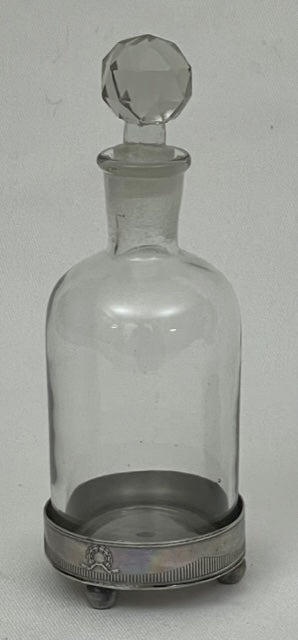 GLASS BOTTLE CLASSIC W/PEWTER BASE (ST-151/BS)