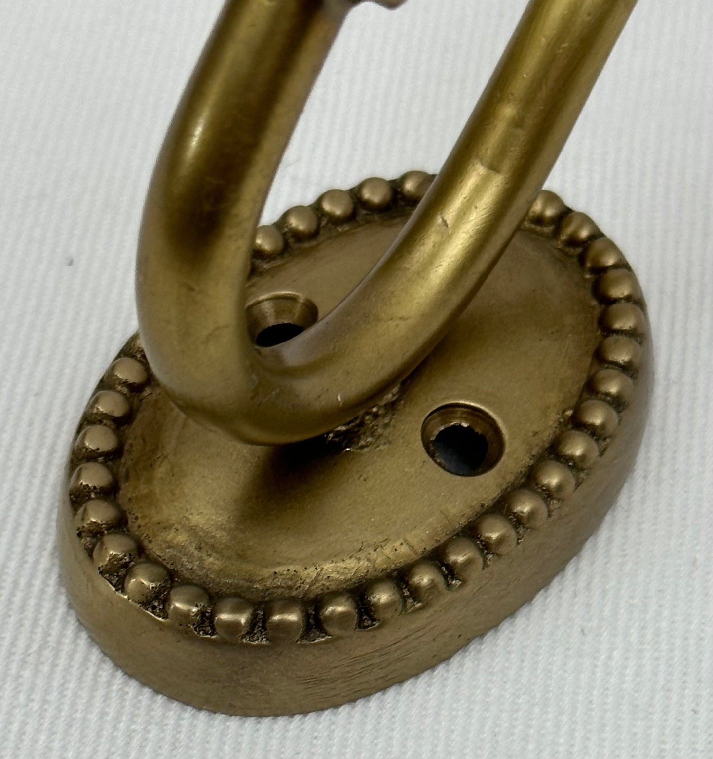 HOOK OVAL BEADED ANTIQUE BRASS NEW (24931)