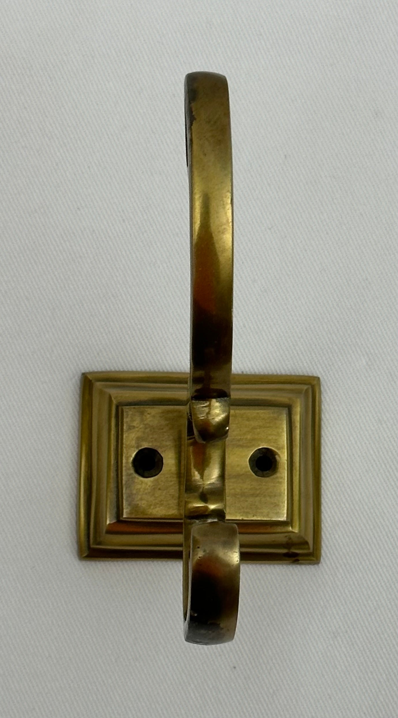 HOOK ROBE SQUARE NEW ANTIQUE BRASS (24932)