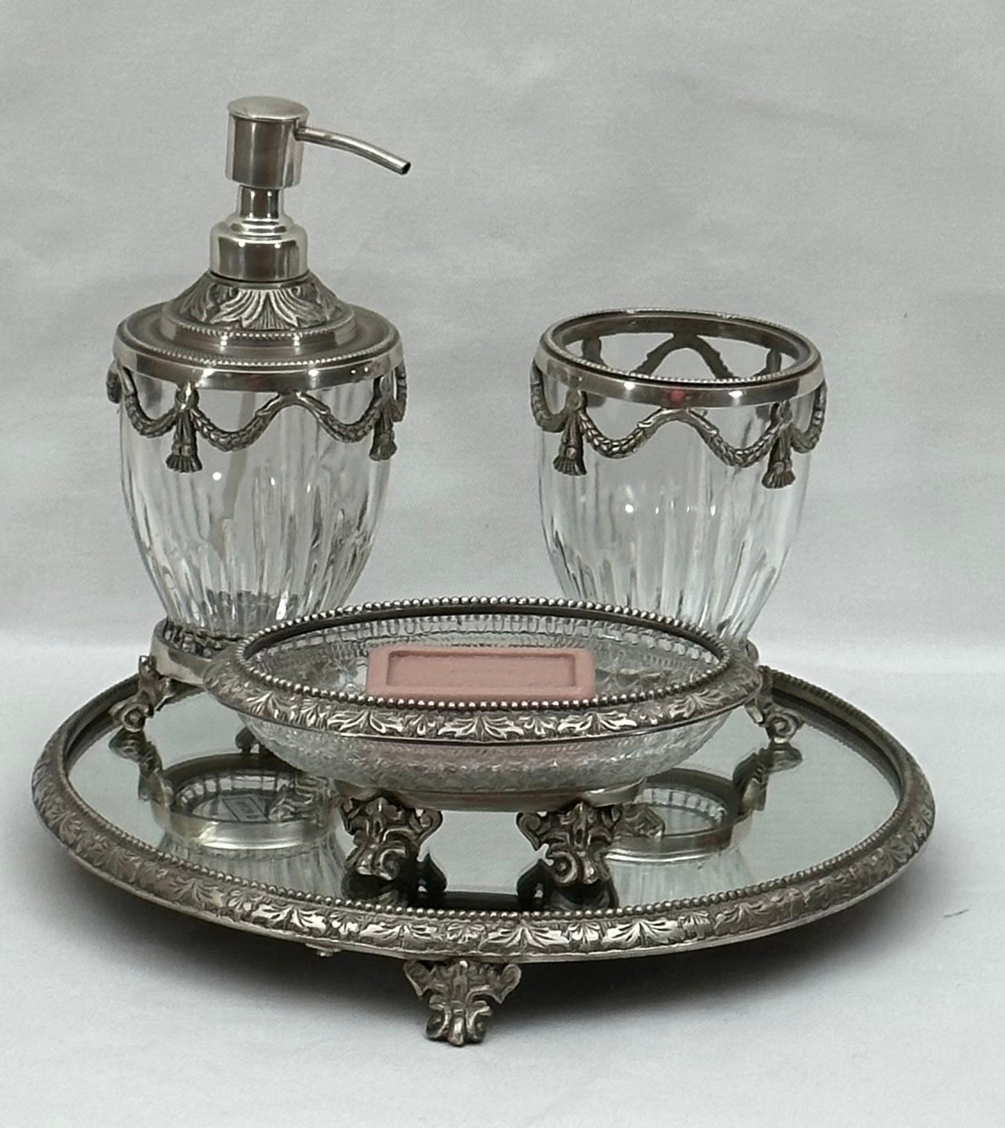 TRIVET PALACE (N118T)