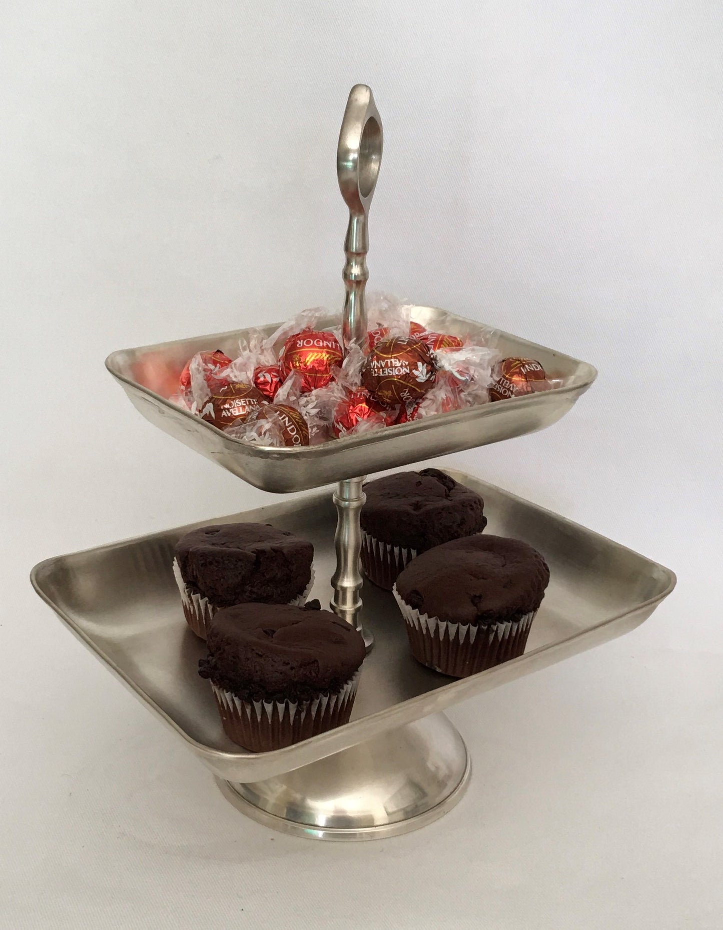 PATISSERIE 2 TIER SQUARE PASTRIES (12474)