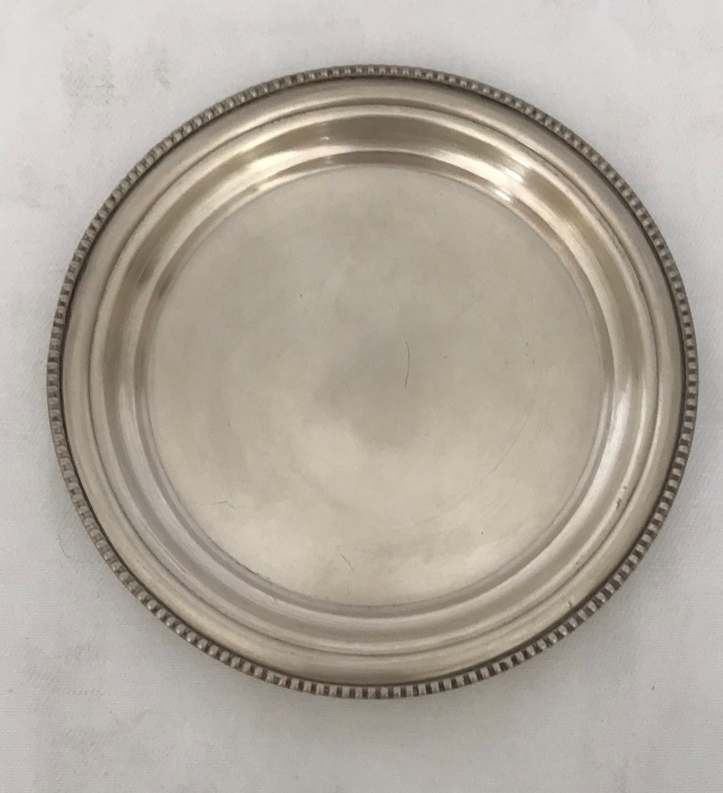 SNACK PLATE ROUND BEADED (SR813)