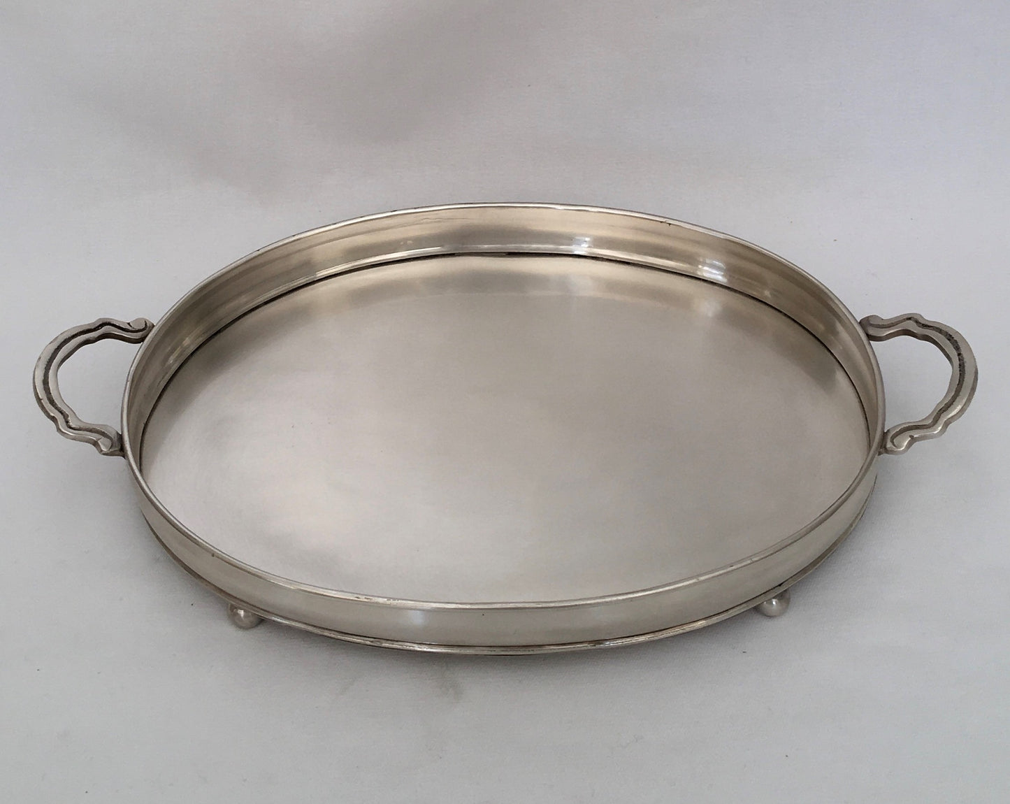 TRAY CLASSIC OVAL WITH BALL FEET (491031)