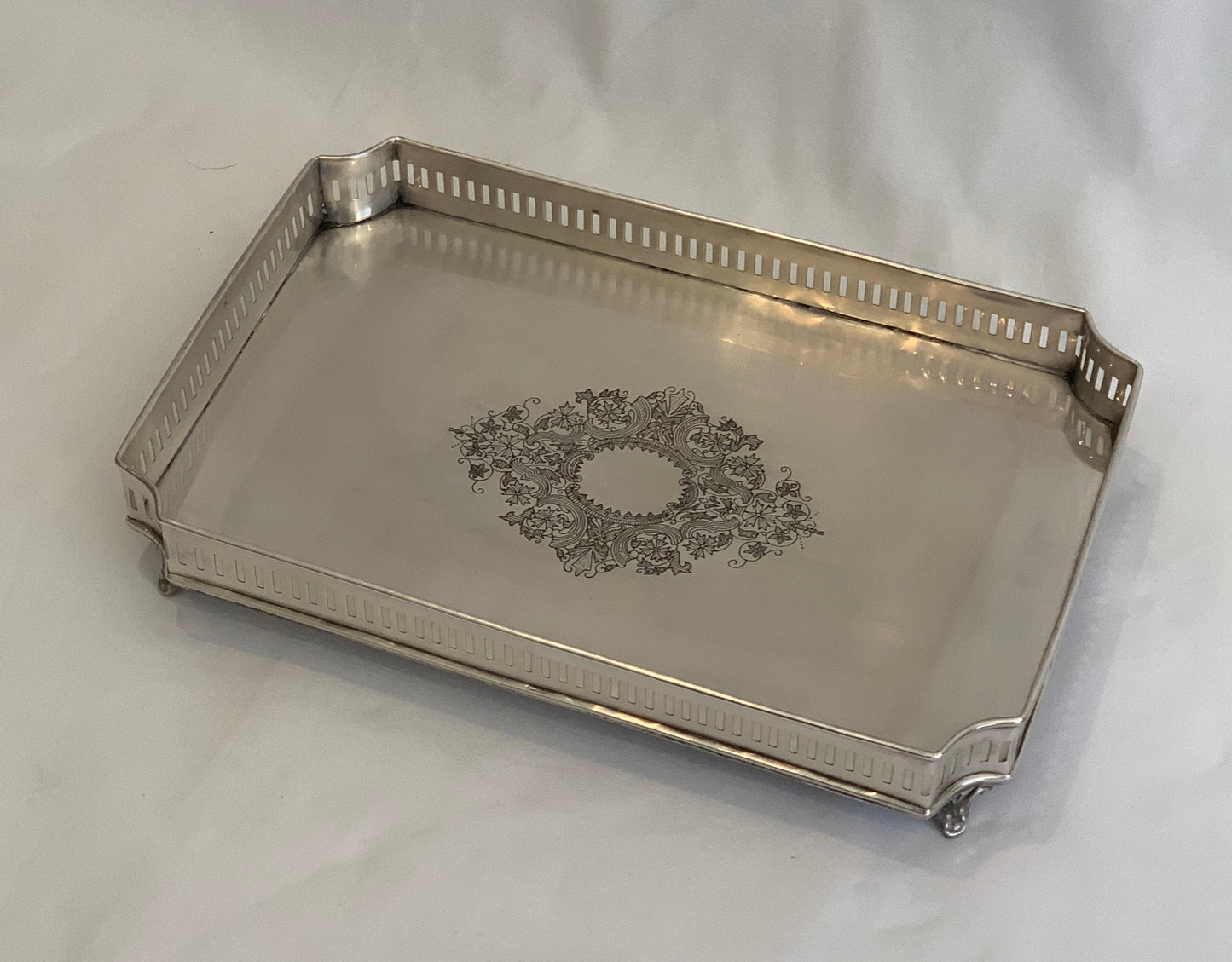 TRAY DRINKS QUEEN (490349)