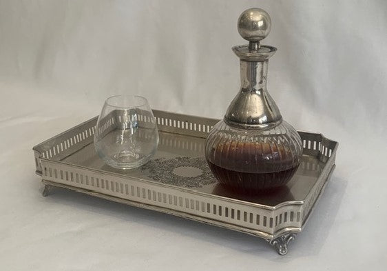 TRAY DRINKS QUEEN (490349)