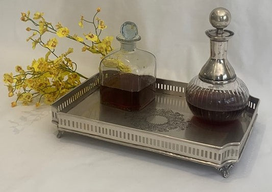 TRAY DRINKS QUEEN (490349)