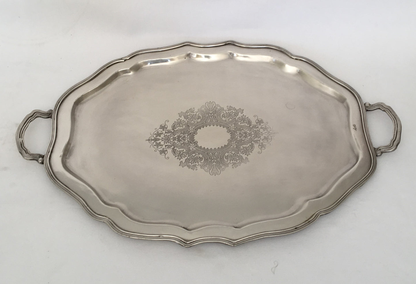 TRAY SCALLOPED VINTAGE (491284)