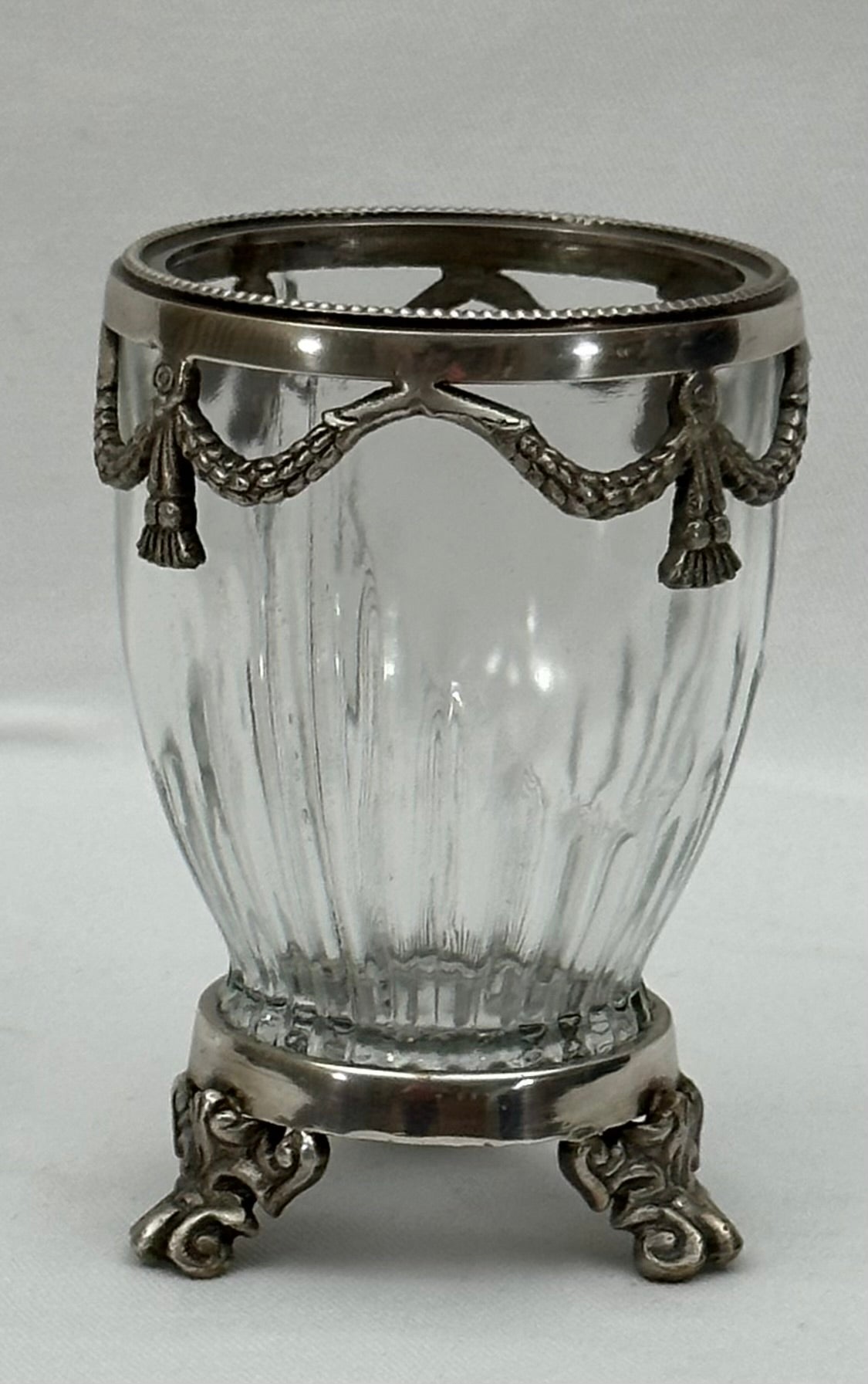 TUMBLER PALACE (N118B)